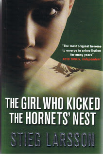 The girl who kicked the hornets’ nest de Stieg Larsson